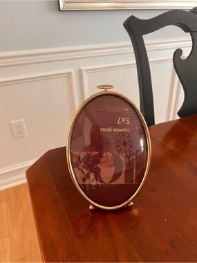 Convex Glass Tabletop or Wall Photo Frame - 5x7 (Vertical)